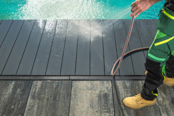 Best Roof Pressure Washing  in Inwood, FL